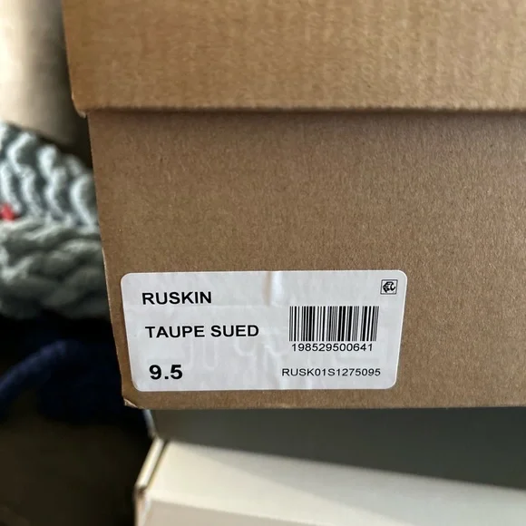 Steve Madden RUSKIN TAUPE SUEDE BOOTS size 9.5 - Picture 10 of 10